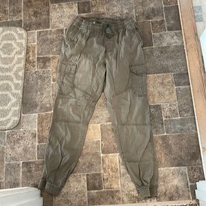 Men’s joggers size medium (32-34)
